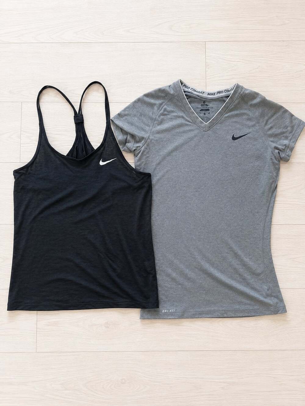 Nike Women's Two-Piece Athletic Set: Nike Pro/ Dri-FIT V-Neck T-Shirt Tank Top m